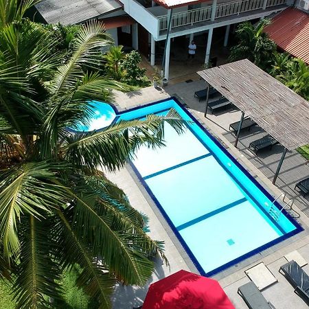 Hotel Weligama Ocean Breeze Esterno foto