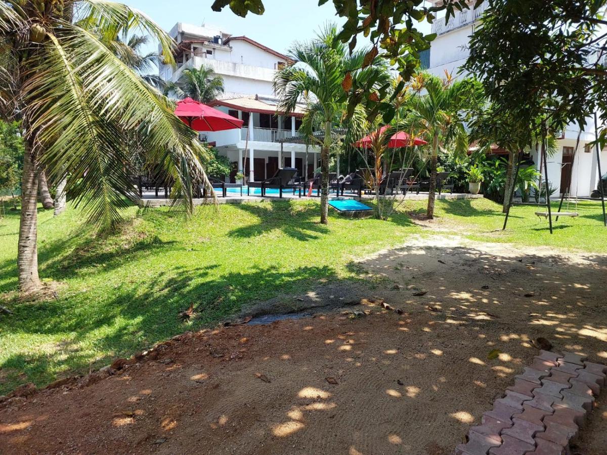 Hotel Weligama Ocean Breeze Esterno foto